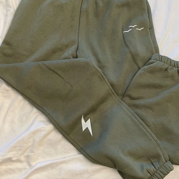 Lazypants BEATRICE BOUCHARD SWEATS - Picture 2 of 6